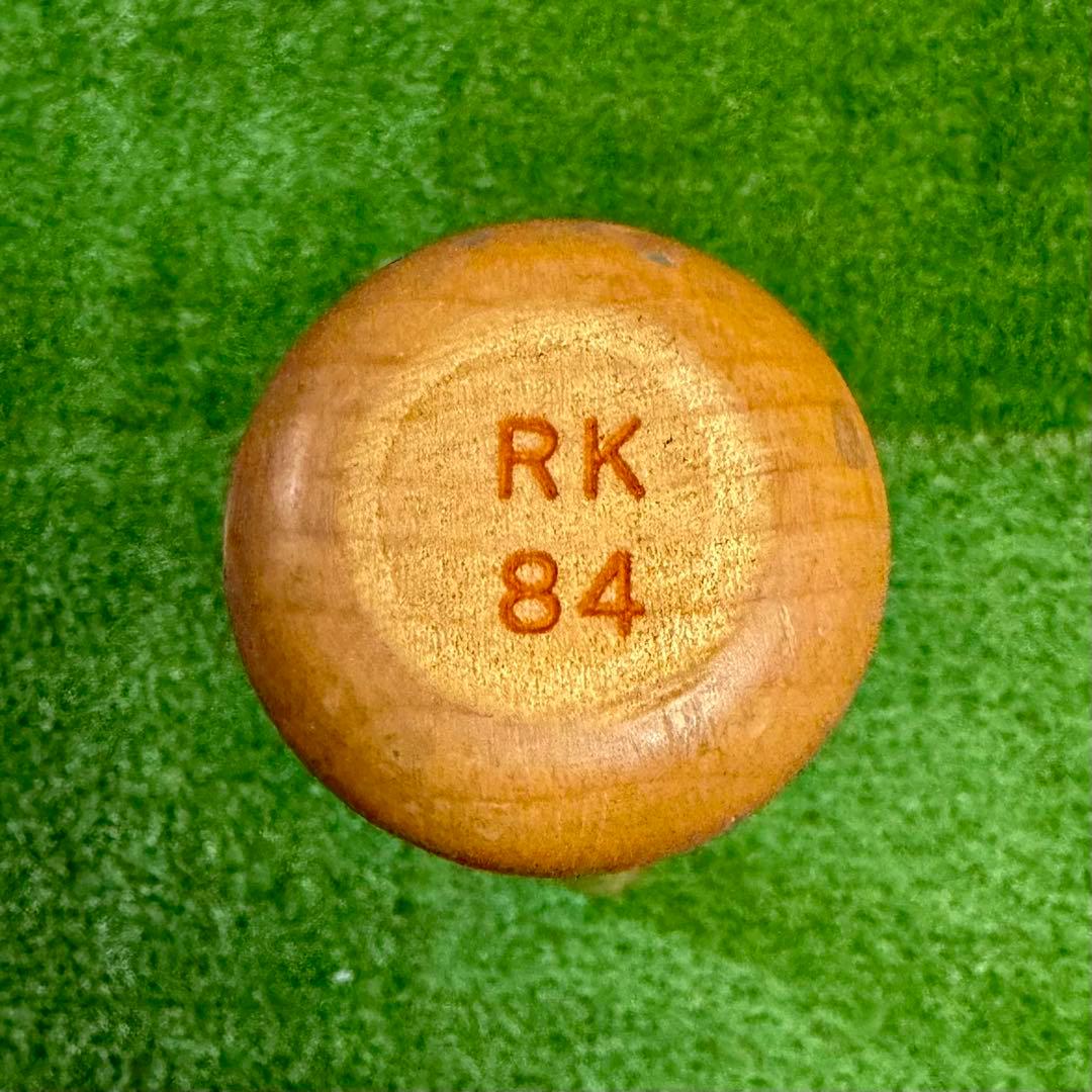 【美品】軟式野球木製バット 広島カープ 菊地涼介モデル 84cm760g