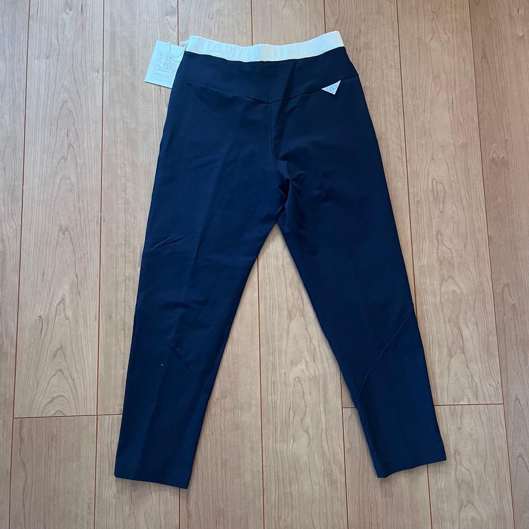 新品　ヨガテコ YOGATEKO パンツ S-M レギンス