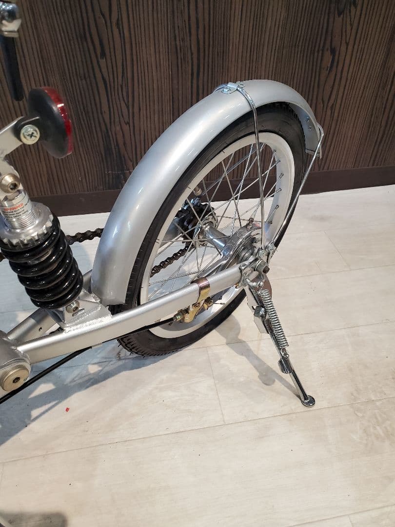B-max 折りたたみ自転車 シルバー