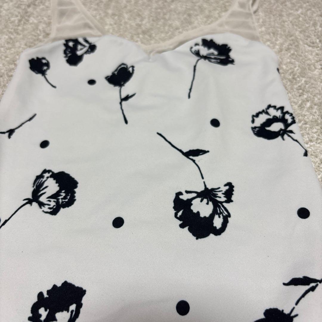 スティナ　花柄レオタード