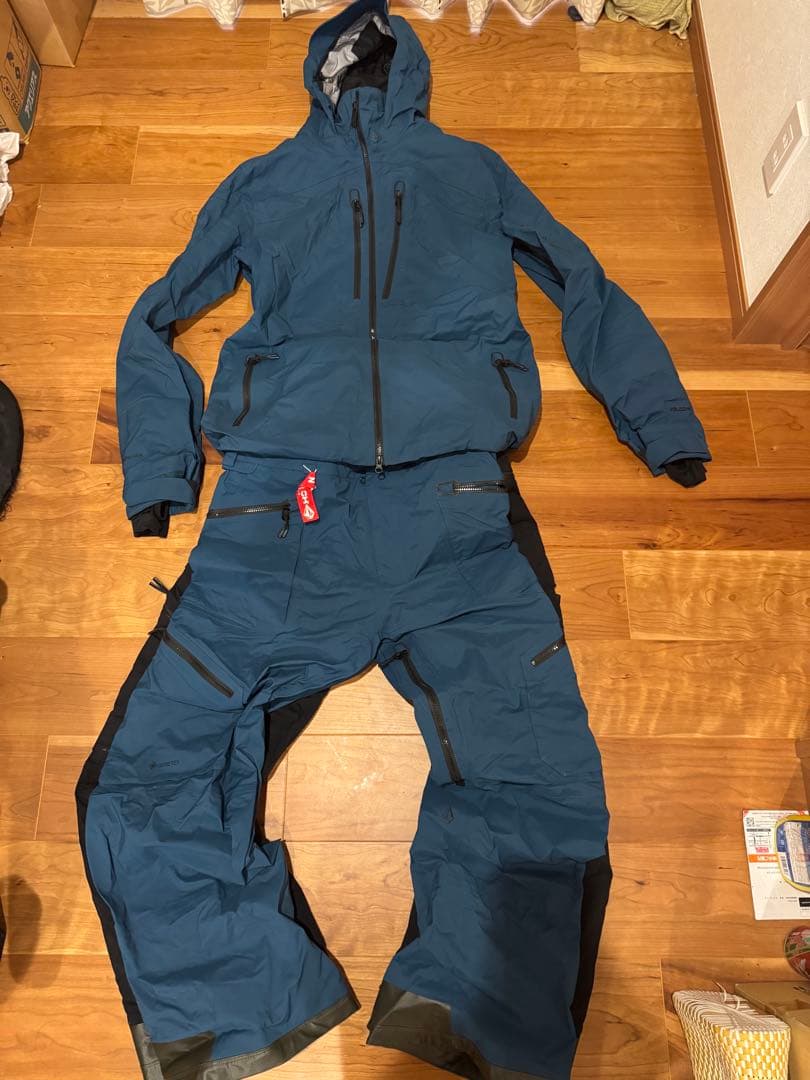 volcom guch Stretch GORETEX ボルコム　上下セット