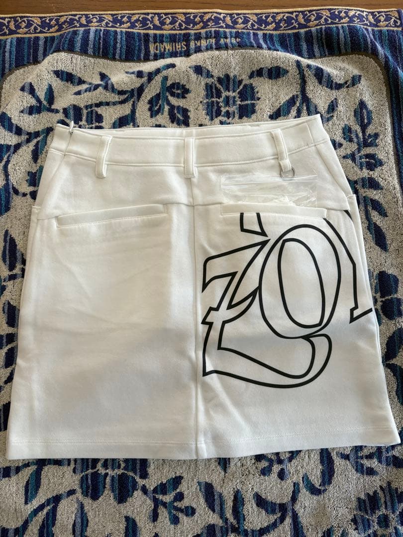 【新品・半額以下】ZOYゴルフスカート　定価24,200円