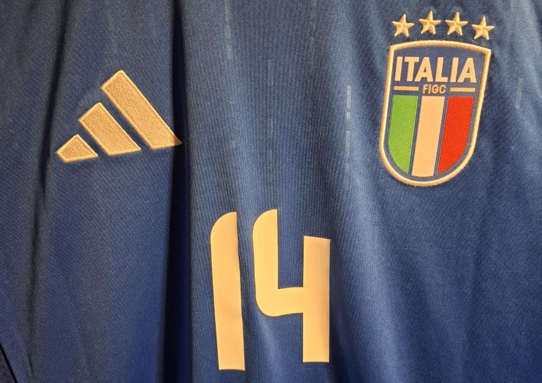 【土日限定価格】イタリア代表 2024 レプリカ ホーム 14.キエーザ