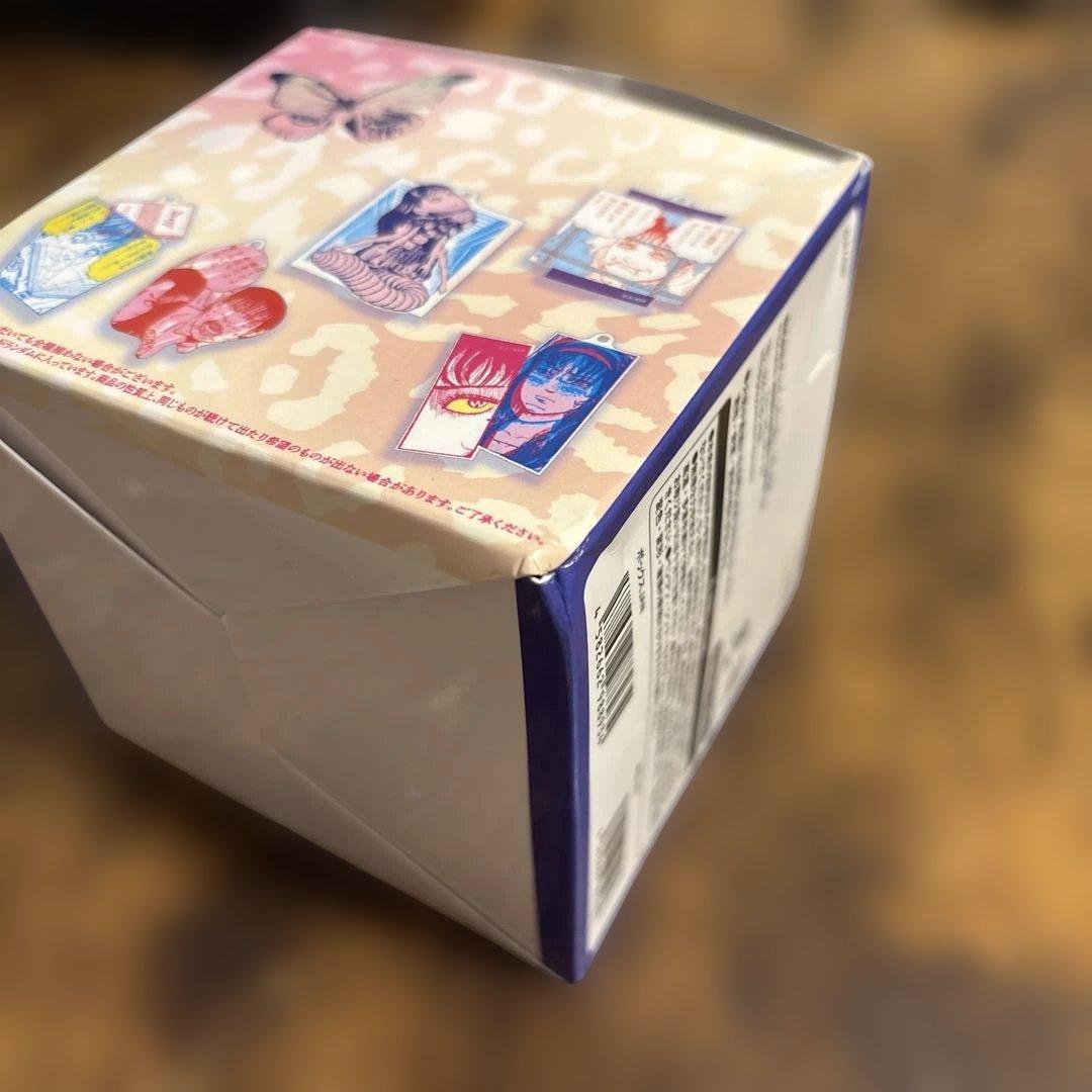 伊藤潤二 アクリルキーホルダー BOX