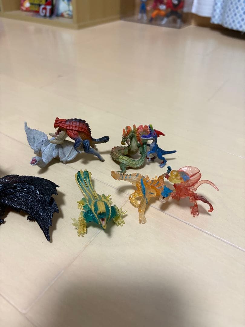 モンスターハンターフィギュア　スタンダードモデルプラス7体　ミニフィギュア11体