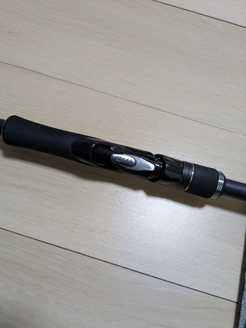 極美品SHIMANO（シマノ） 18DIALUNA ディアルーナ S100MH