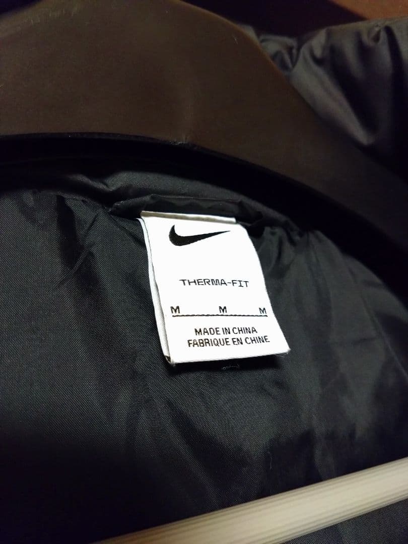 NIKE　Therma-FIT　ベンチコート　黒　М