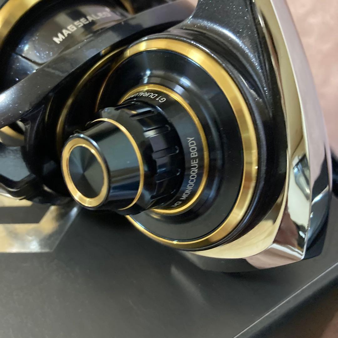 DAIWA20SALTIGA 8000-H スピニングリール