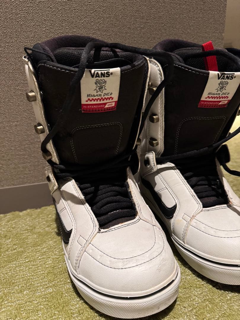 え*つ様 VANS スノーボードブーツ HI-STANDARD OGホワイト 2