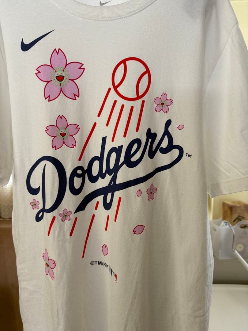 Nike Dodgers 桜デザイン 村上隆 Tシャツ 少し染みあり