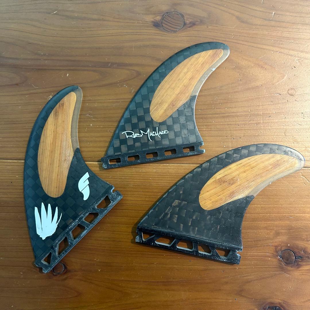 フューチャーズ フィン Machado Blackstix ロブマチャド②