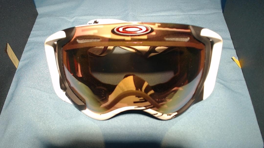 無言購入OK！！　ディスプレイ内蔵ゴーグル OAKLEY AIRWAVE 1.5