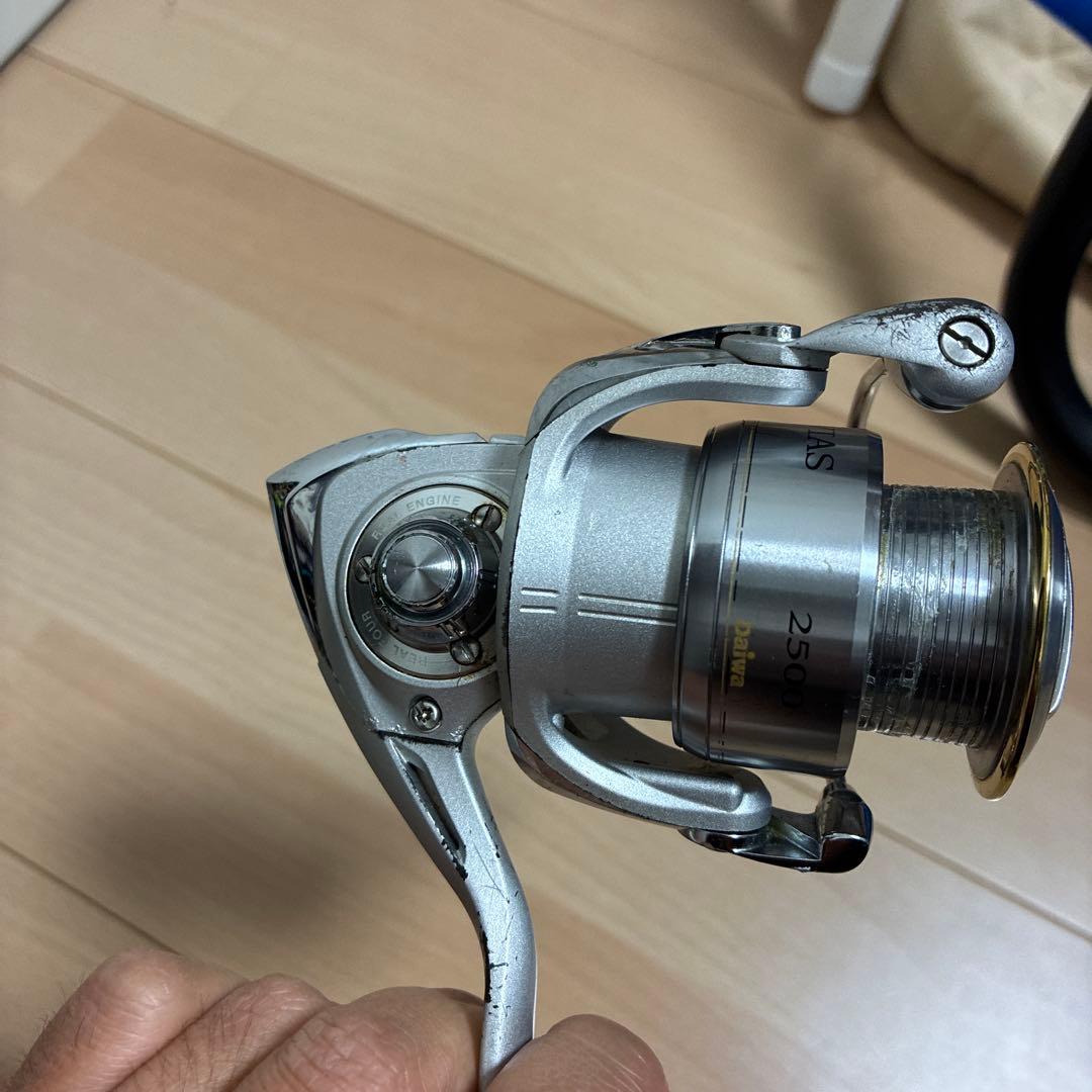 Daiwa LUVIAS 2500 スピニングリール