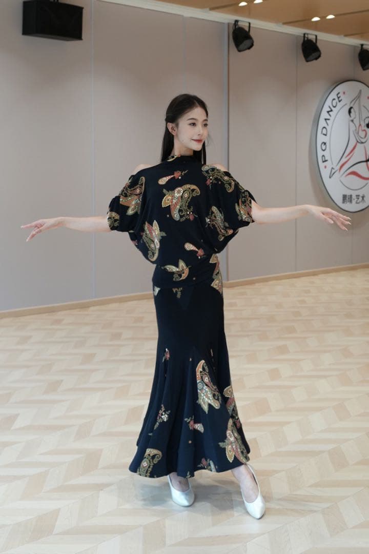 社交ダンス衣装　ダンスドレス　ダンストップス　ダンス