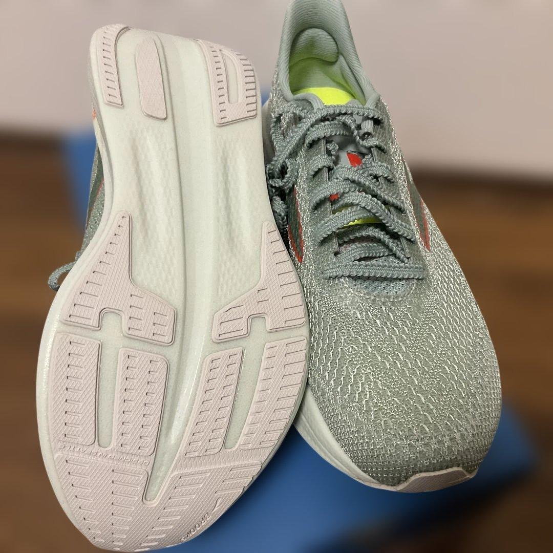 【新品未使用】24.0cm Brooks ハイペリオンエリート3