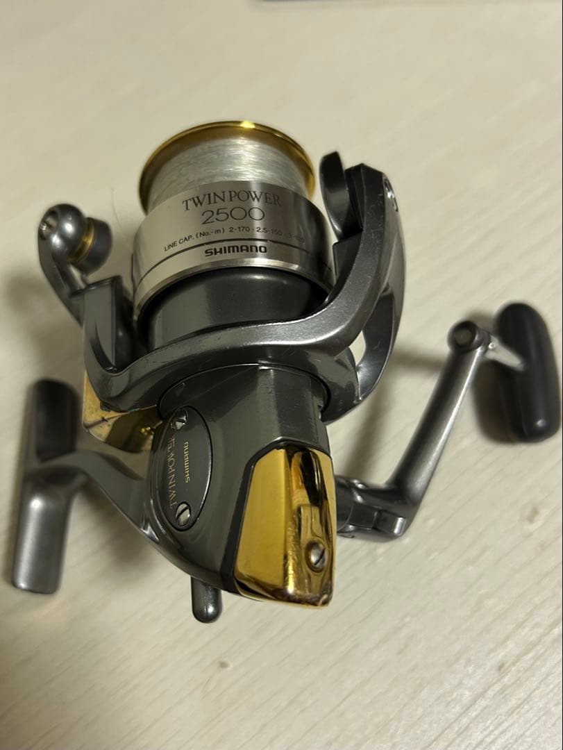 リール SHIMANO TWIN POWER 2500