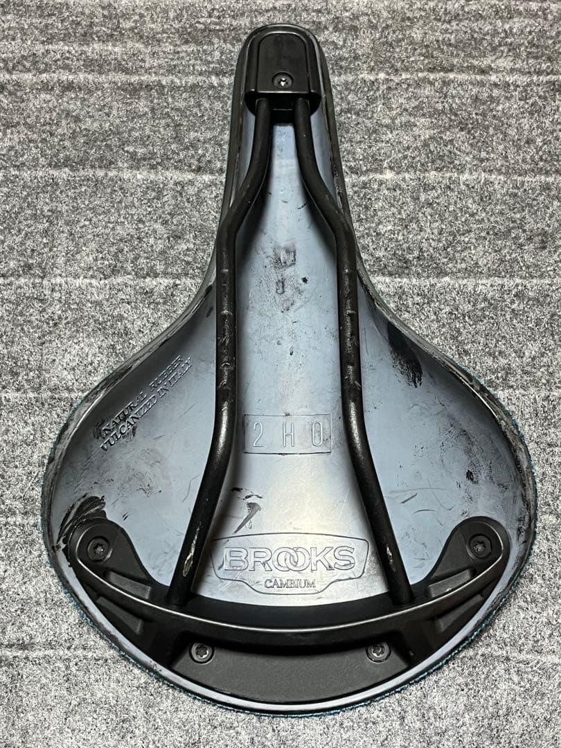 U*T様 BROOKS cambium C17 all weather (oct