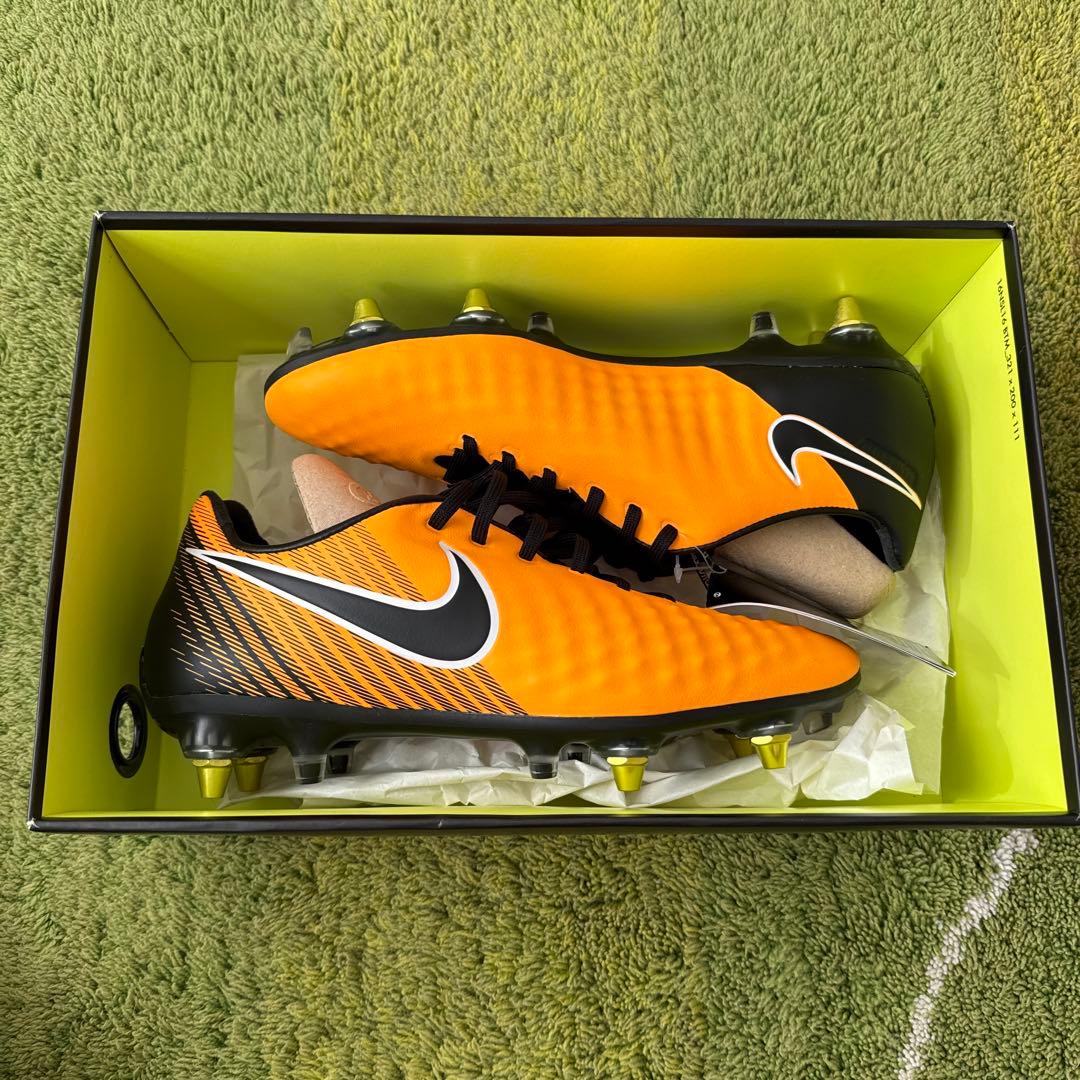 NIKE MAGISTA OPUS ll SG-PRO AC 黄色×4 赤×2
