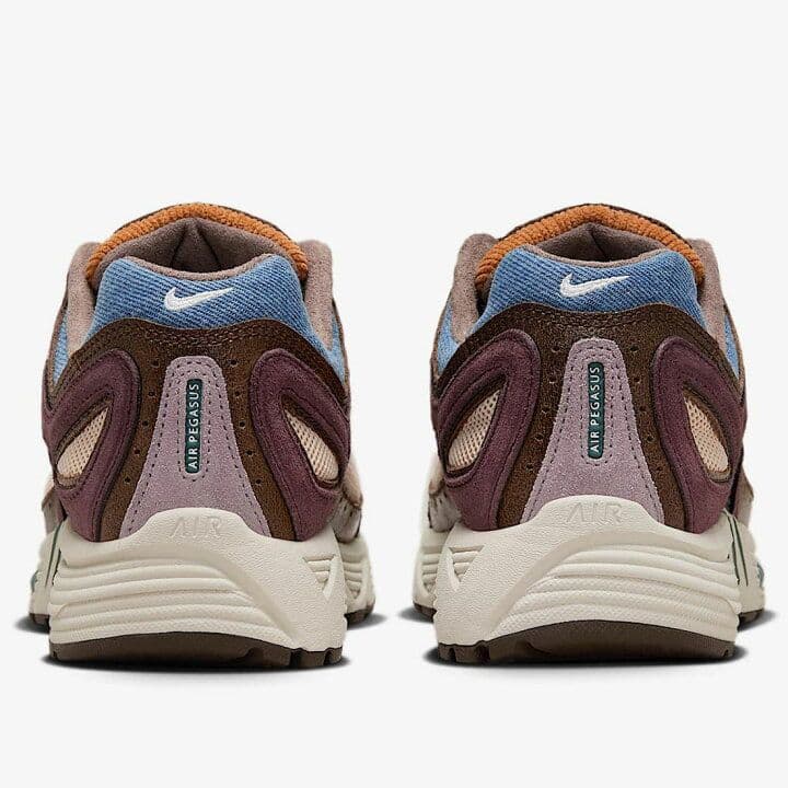 NIKE　ランニングシューズ　25.5cm