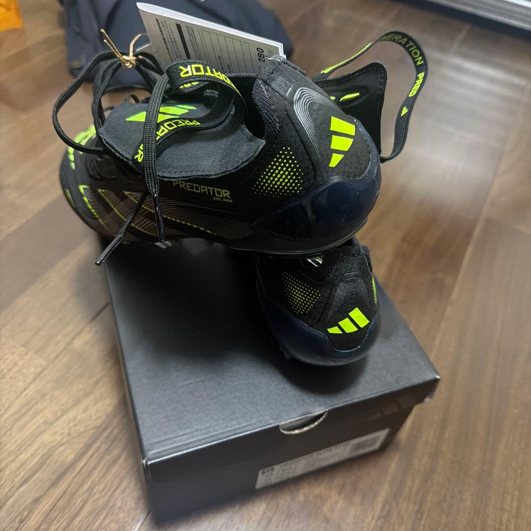 adidas Predator ブラック/ライム サッカーシューズ