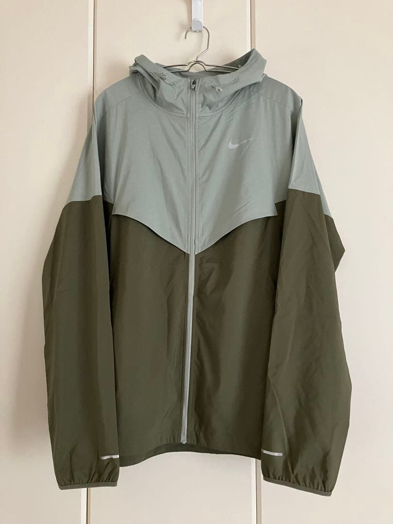 【未使用品タグ付き】NIKE ナイキ LGHT ウィンドランナージャケット Ｌ