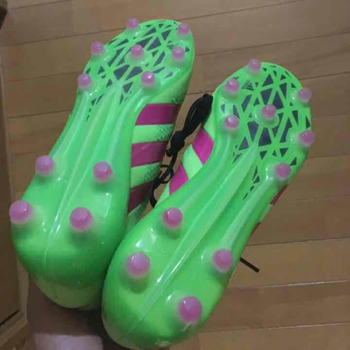 サッカースパイク・フライムニット
