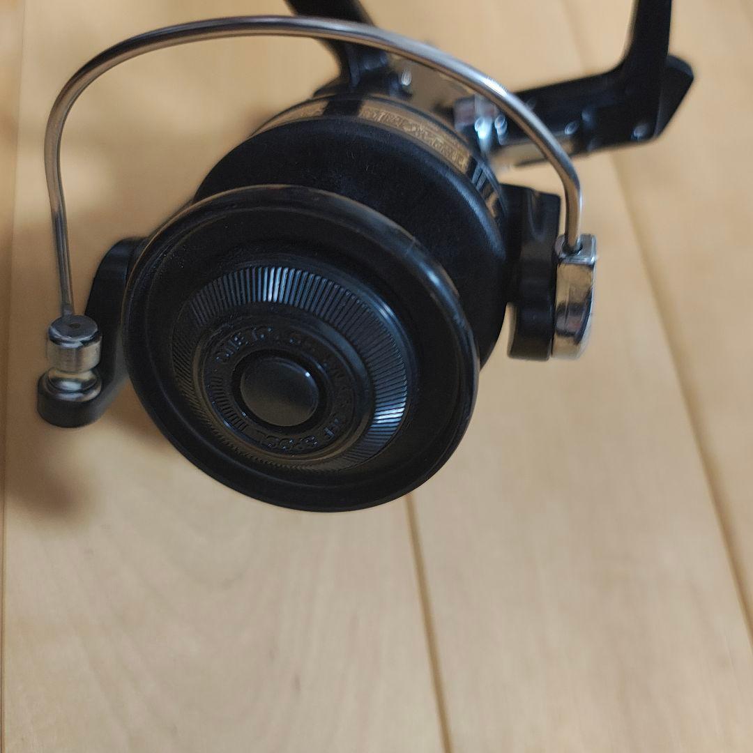SS700 フィッシングリール 黒