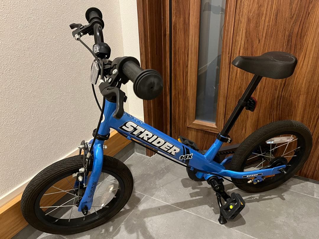 （世田谷区手渡し）STRIDER 14x 幼児用自転車 青