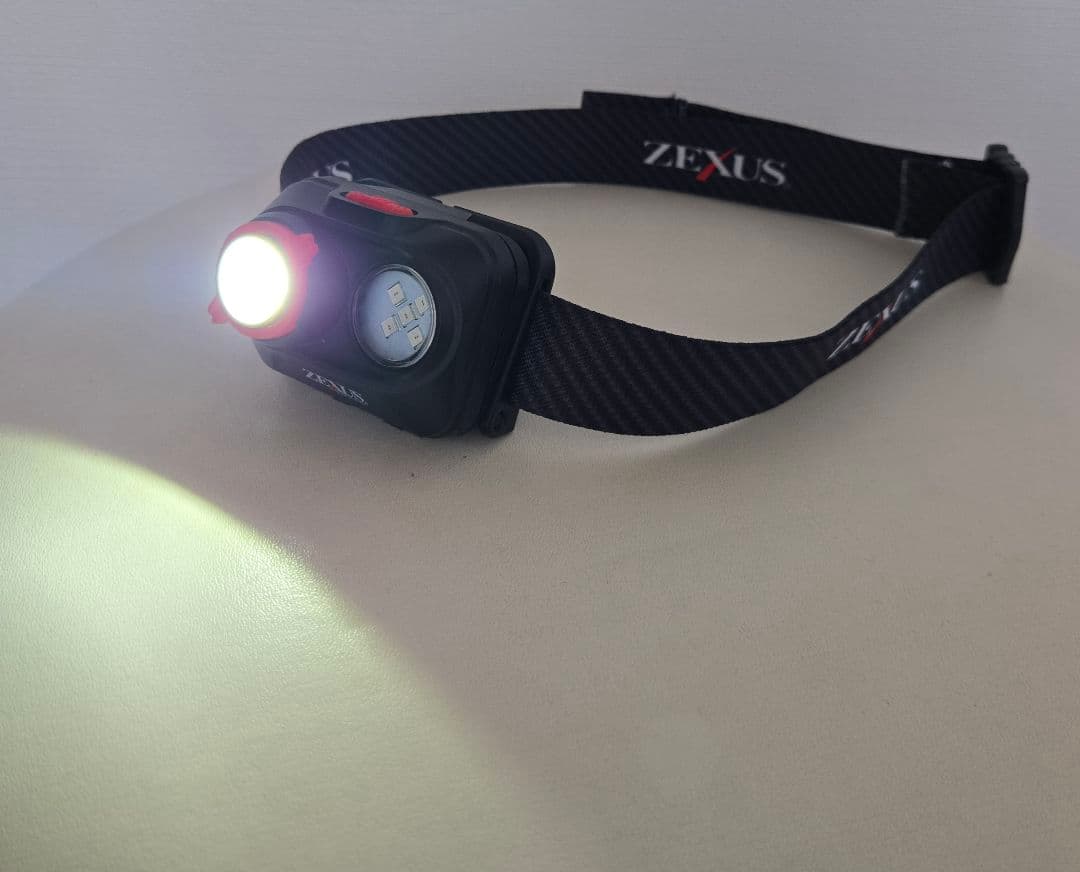 ZEXUS 　LEDヘッドライト　専用充電池ZR-01付き