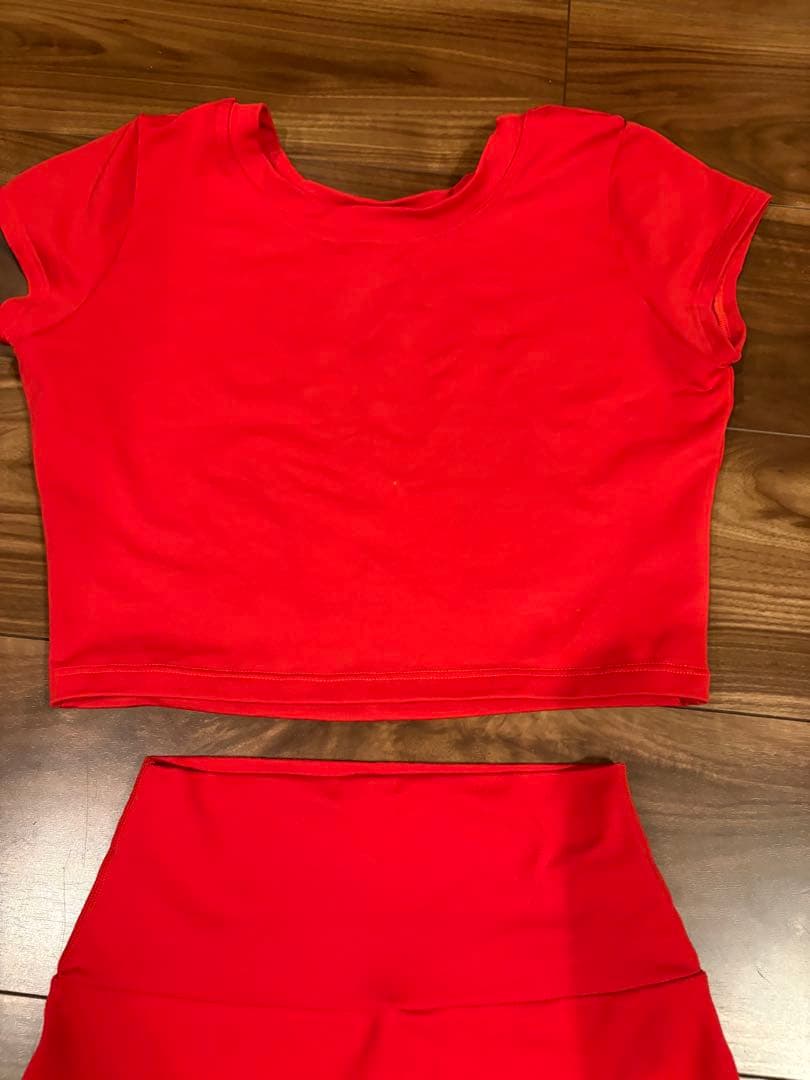 BOMBSHELL SPORTSWEARヨガウェアセット レッド(XS)