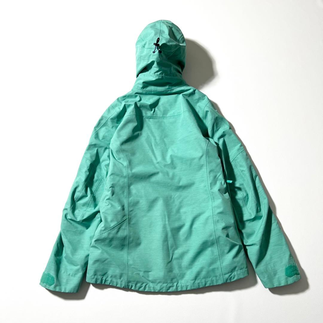 3392【美品】バートン　ジャケット ak ゴアテックス　ライトグリーン　S
