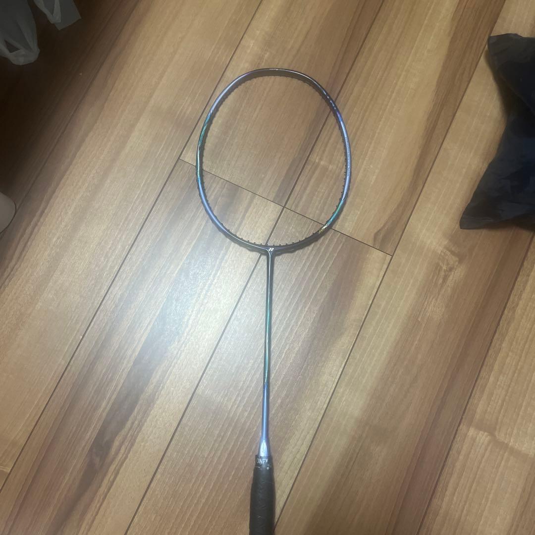 バドミントンラケット 軽量タイプ