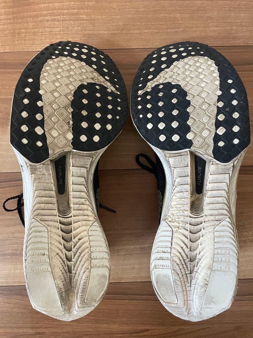 【最終値下げ】NIKEヴェイパーフライ３ 27cm