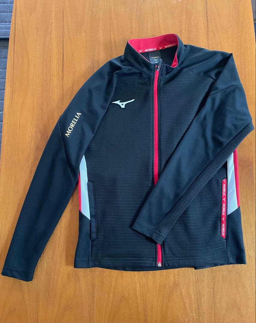 【未使用】ミズノ MORELIA ドライエアロフローミドラー上下セット M