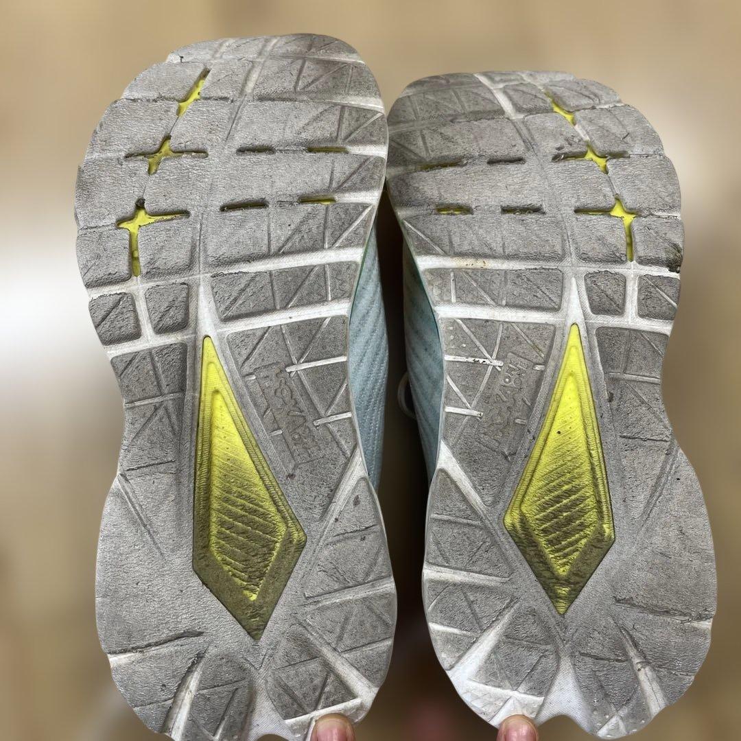 HOKAマッハ5 25センチ
