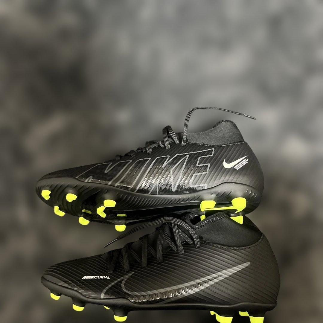 サッカースパイク Mercurial