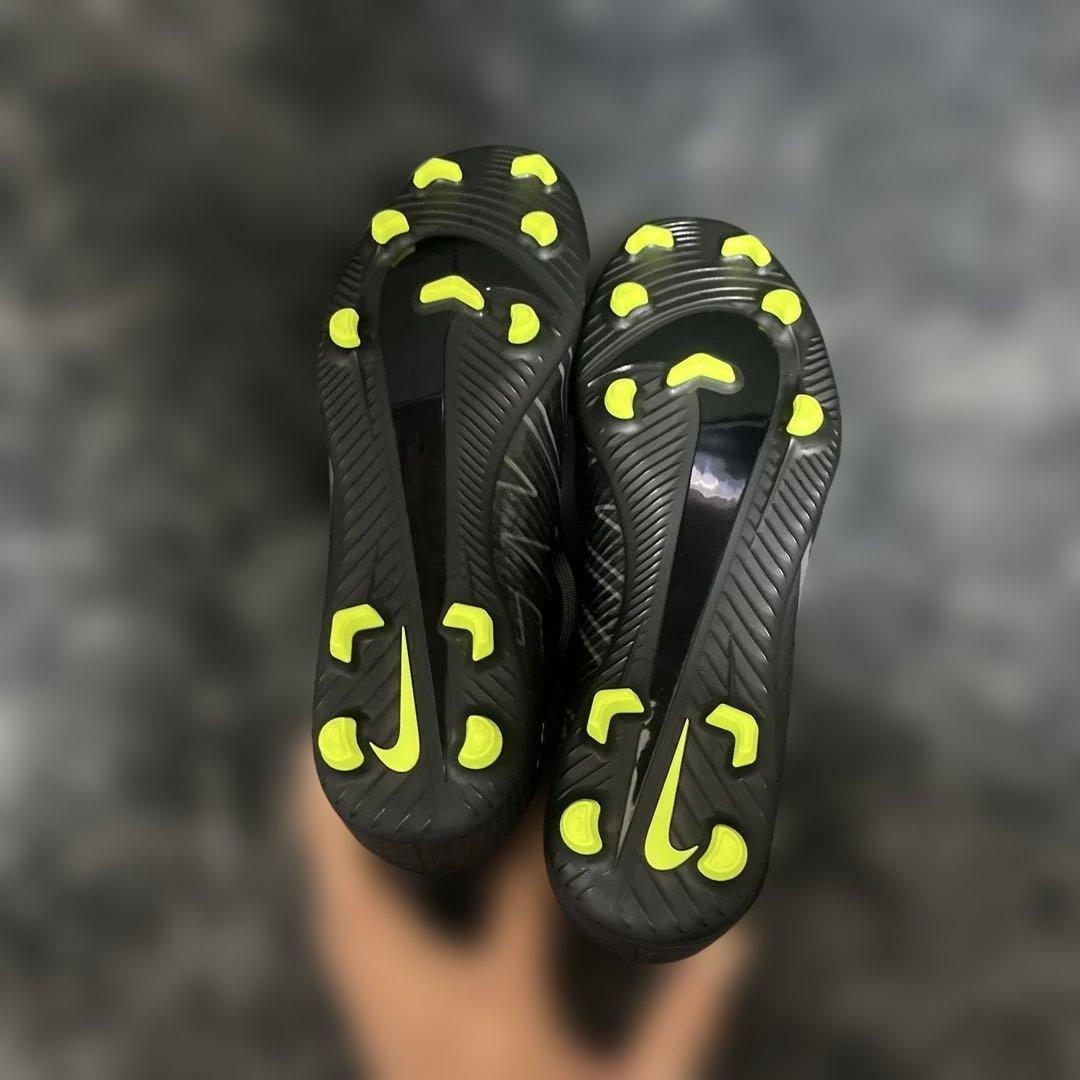 サッカースパイク Mercurial