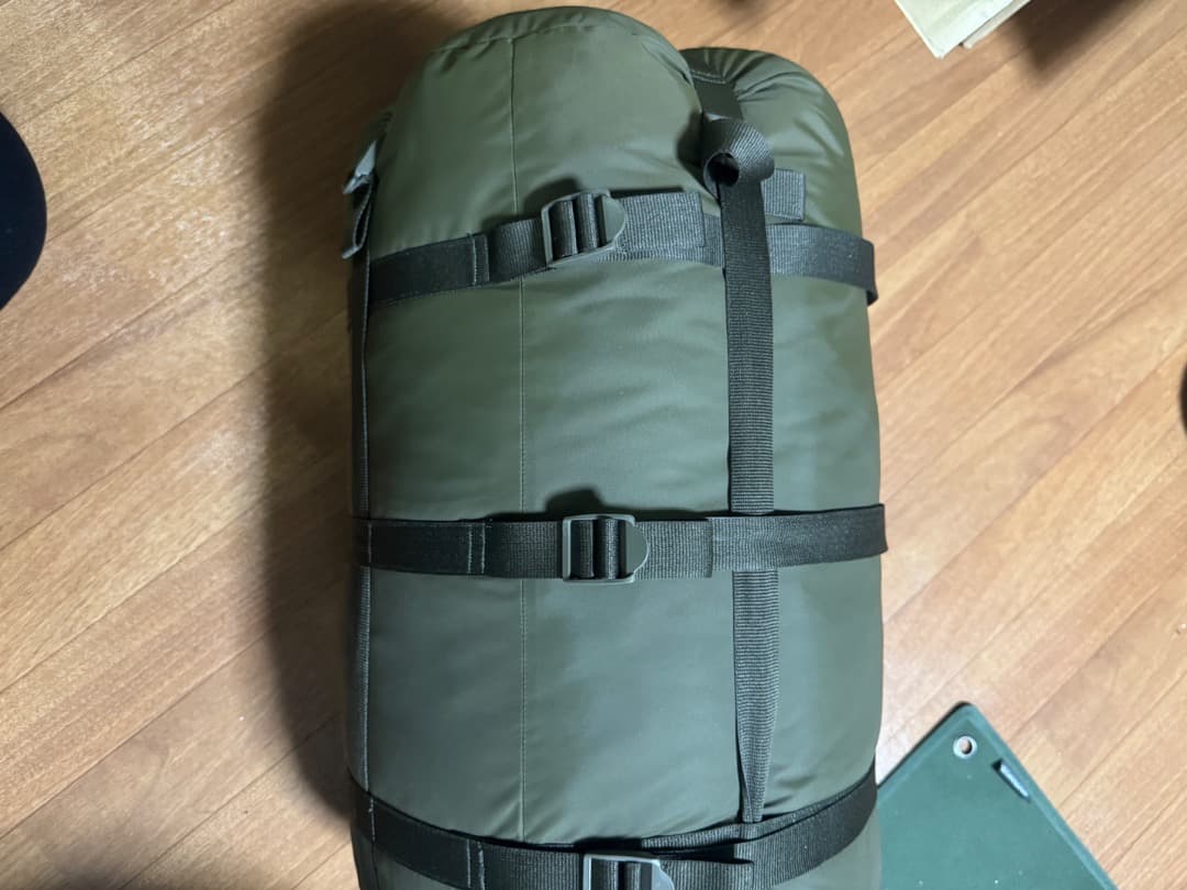 CARINTHIA DEFENCE 6 寝袋 オリーブグリーン
