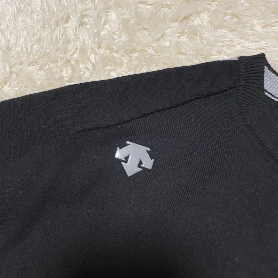 DESCENTE GOLF デサントゴルフブラック ニット　黒　袖ロゴ長袖