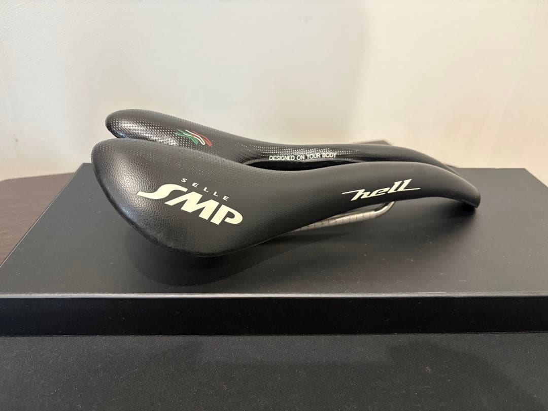 SELLE SMP hell サドル