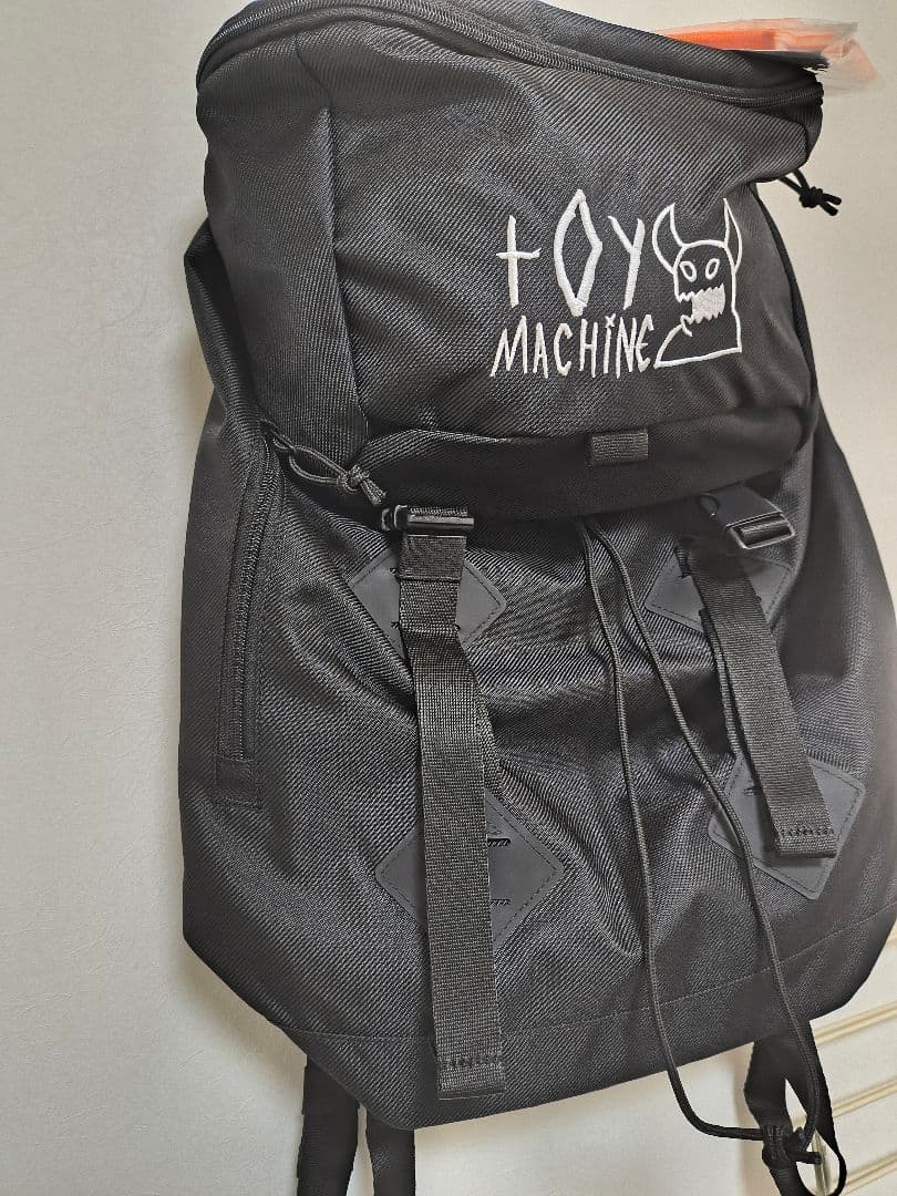 TOY MACHINE ブラックバック　定価12000円　新品未使用　スケボー