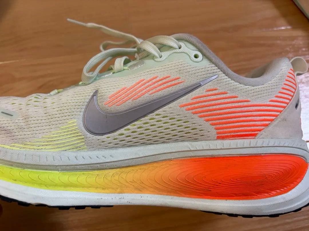 スパイク・シューズ Nike Vomero18 26.0cm