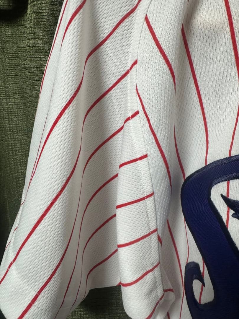 東京ヤクルトスワローズ 復刻ユニフォーム プライベートサイン入り(山田哲人)