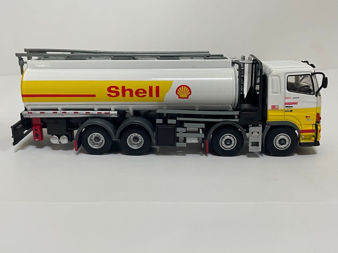 TINY HINO 700 Shell タンクローリー プロフィア 1/76