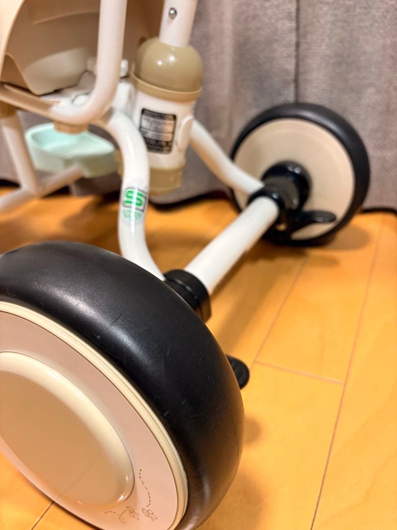 【美品/室内使用のみ】アイデス ナチュラルトライク 三輪車 プー＆ハニー