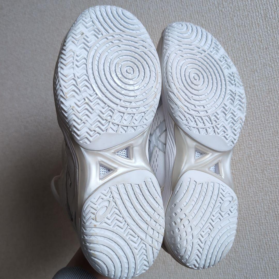 【asics】ホワイト バスケットボールシューズ 25.5cm 箱あり