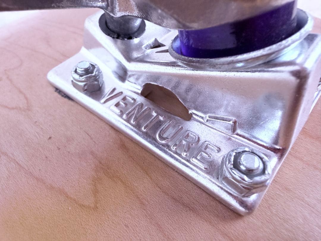 調整済み美品♪ スケートボード コンプリート Venture V-LIGHTS
