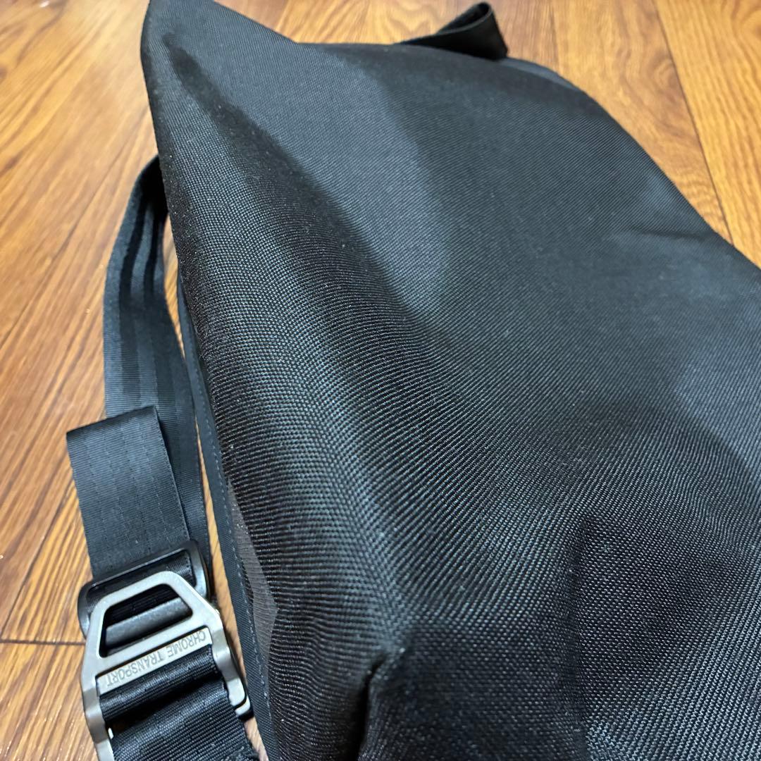 CHROME ブラック メッセンジャーバッグ SIMPLE MESSENGER