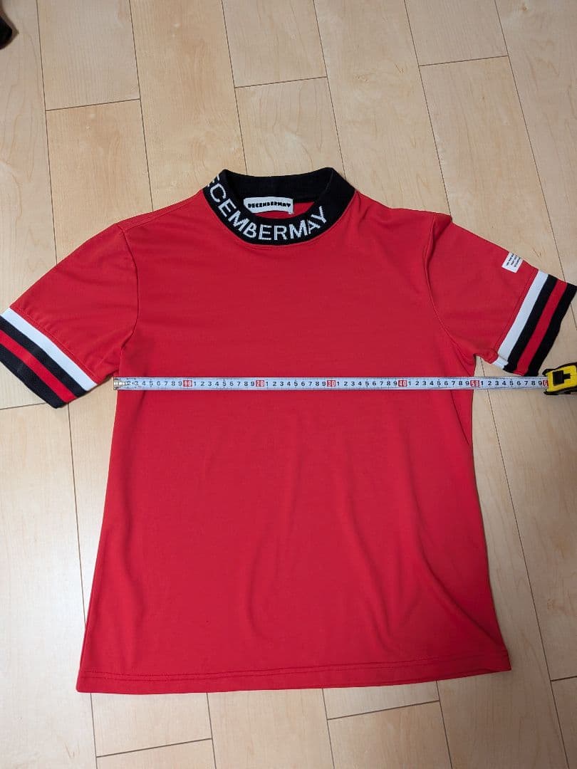 デセンバーメイ XL 赤い ハイネックシャツ