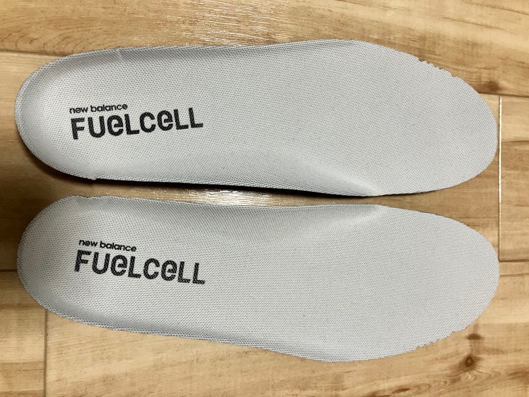ニューバランスランニングシューズFuelCell Pvlse v1 26.5cm